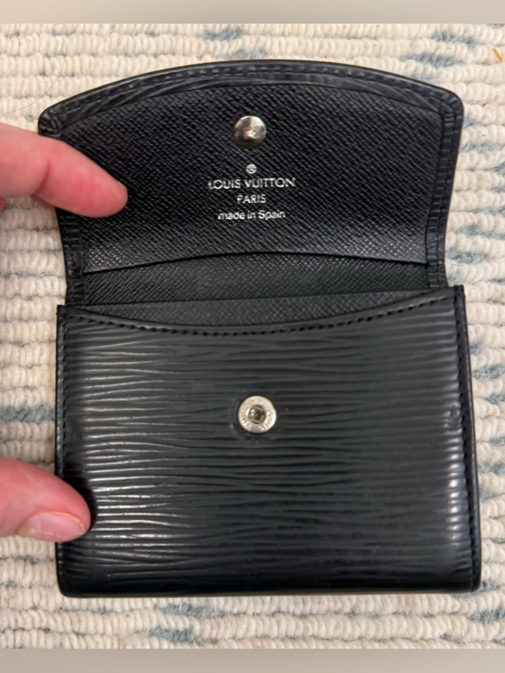 LOUIS VUITTON Unisex Classic Sleek Black Epi-Porte Monnaie Simple Coin Purse - Picture 10 of 16
